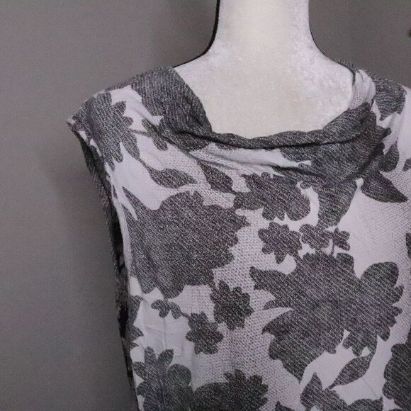 Cabi | Sleeveless Floral Cowl Neck Top Medium - Picture 3 of 6